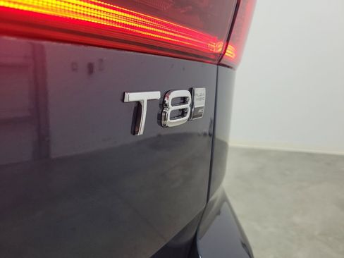 New 2026 Volvo XC60 T8 Ultra w/ Protection Package Premier AWD/4WD image 8