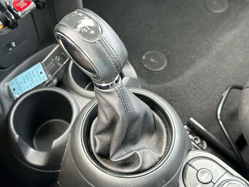 Used 2019 MINI Cooper Convertible w/ Premium Package FWD image 16