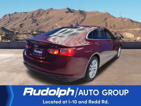 Used 2017 Chevrolet Malibu LT w/ Driver Confidence Package FWD image 5