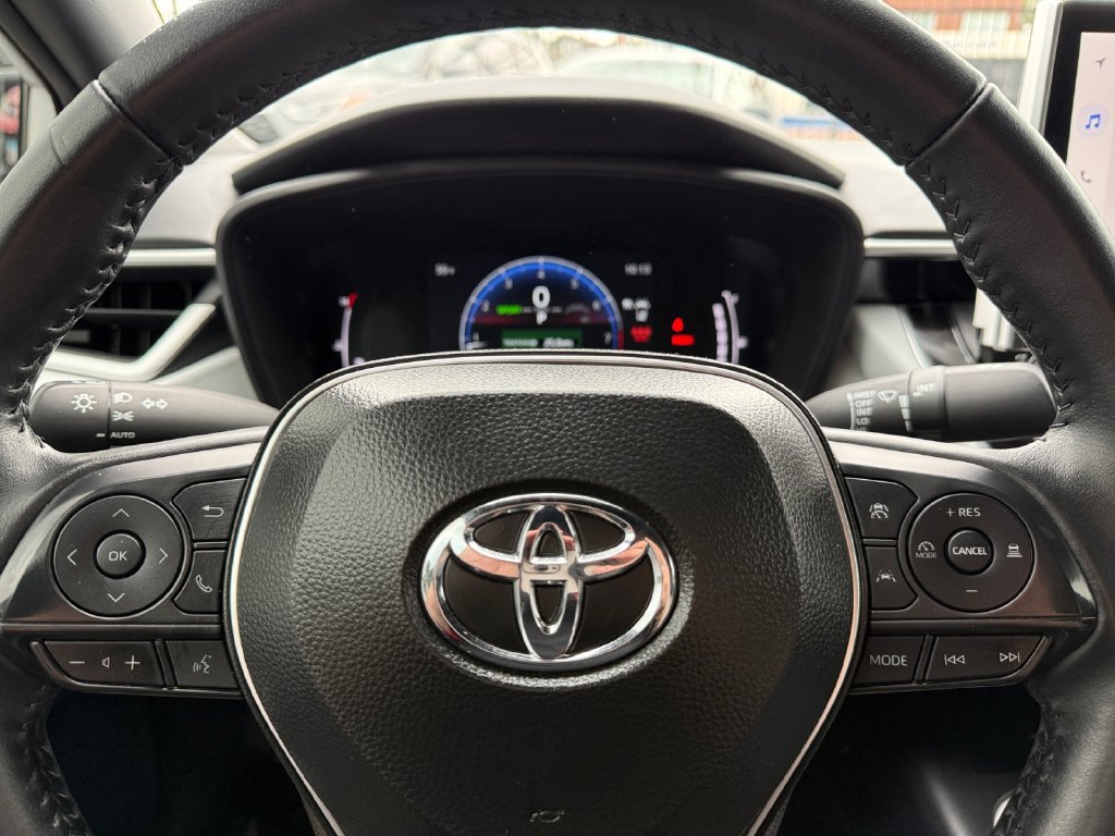 Certified 2025 Toyota Corolla FX w/ Convenience Package FWD image 32