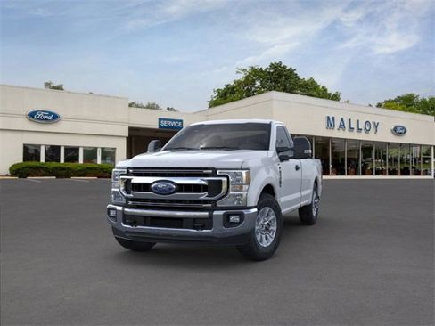 Used 2022 Ford F350 XLT w/ XLT Value Package image 2