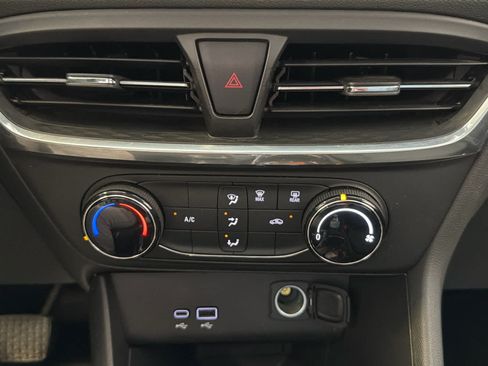 Used 2024 Buick Encore GX Preferred FWD image 41