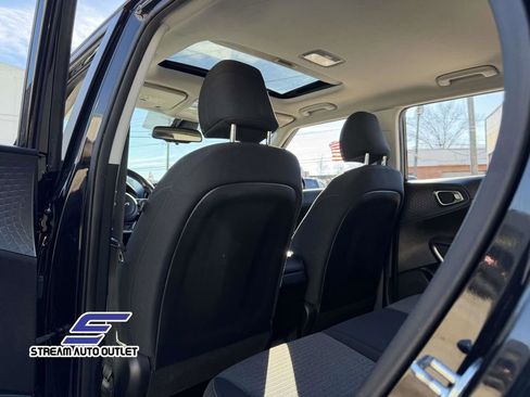 Used 2022 Kia Soul GT-Line image 26