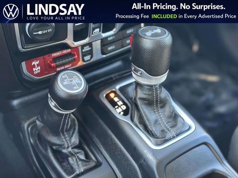 Used 2024 Jeep Wrangler Unlimited Rubicon 4xe image 19