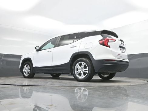 Used 2024 GMC Terrain SLE AWD/4WD image 36