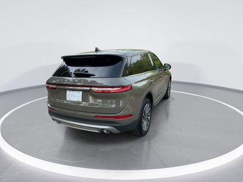 Certified 2025 Lincoln Corsair Reserve FWD image 7