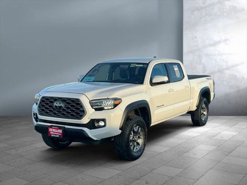 Certified 2023 Toyota Tacoma TRD Off-Road image 1