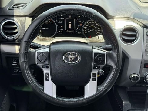 Used 2020 Toyota Tundra SR5 w/ SR5 Leather Package AWD/4WD image 10