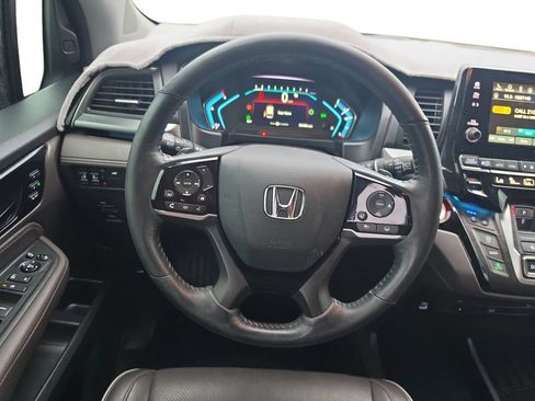 Used 2024 Honda Odyssey Elite image 15
