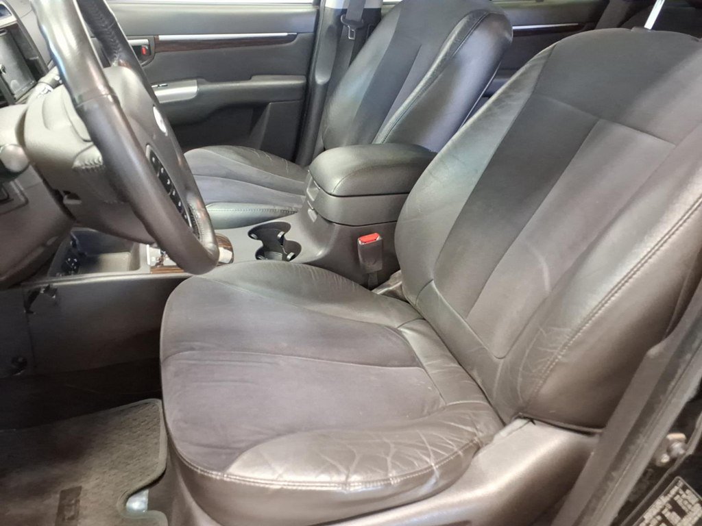 Used 2010 Hyundai Santa Fe AWD SE image 16