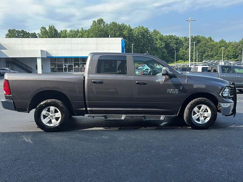 Used 2021 RAM 1500 Classic SLT AWD/4WD image 7