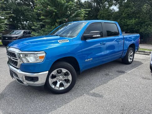 Used 2022 RAM 1500 Big Horn AWD/4WD image 3