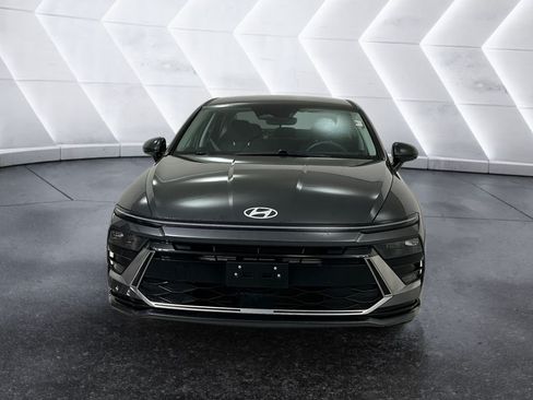 Used 2025 Hyundai Sonata SEL FWD image 2