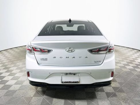 Used 2019 Hyundai Sonata Limited w/ Ultimate Package 02 FWD image 4
