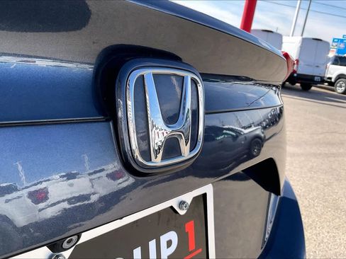 Used 2019 Honda Civic LX image 9