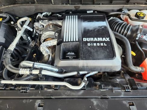Used 2023 Chevrolet Suburban High Country w/ Max Trailering Package AWD/4WD image 33
