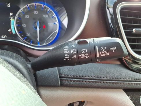 Used 2019 Chrysler Pacifica Limited FWD image 21