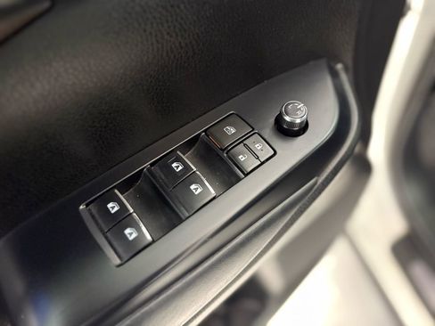 Used 2018 Toyota Highlander Limited w/ Protection Package #3 image 25