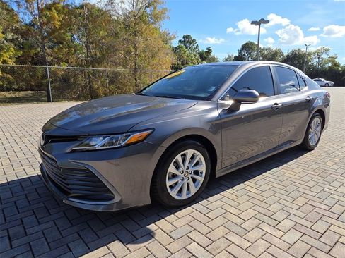 Used 2023 Toyota Camry LE w/ Convenience Package image 3