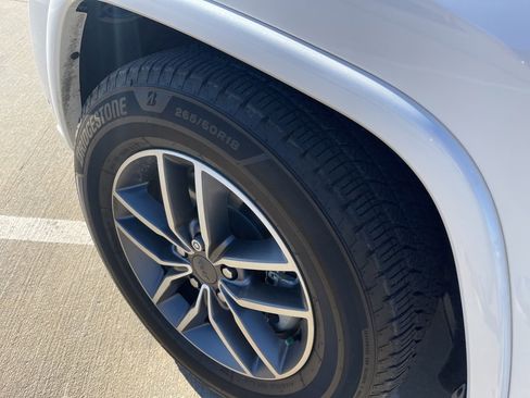 Used 2021 Jeep Grand Cherokee Overland image 13