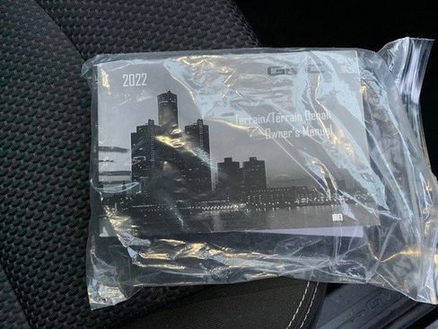Certified 2022 GMC Terrain SLE w/ Driver Convenience Package image 15