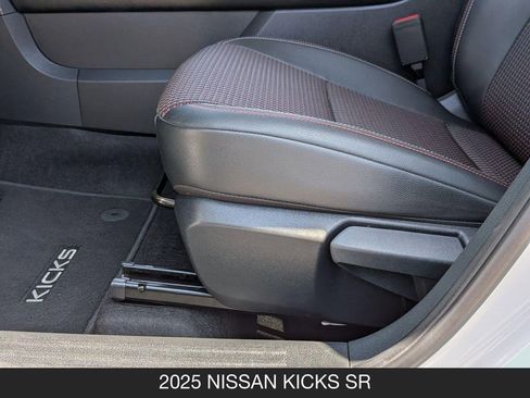 Used 2025 Nissan Kicks SR FWD image 15