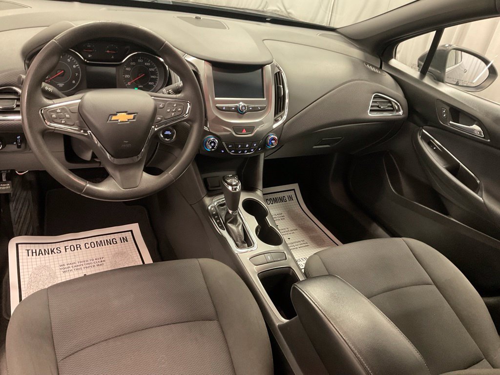 Used 2016 Chevrolet Cruze LT w/ Convenience Package FWD image 28