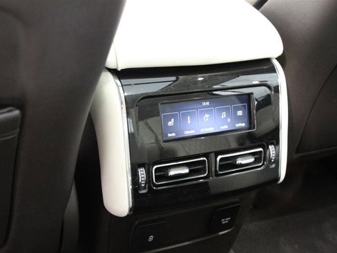 Used 2023 Lincoln Aviator Black Label w/ Class IV Trailer Tow Package image 27