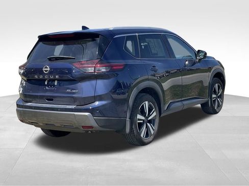 Certified 2024 Nissan Rogue SL w/ SL Premium Package AWD/4WD image 4