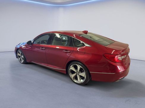 Used 2018 Honda Accord Touring image 5