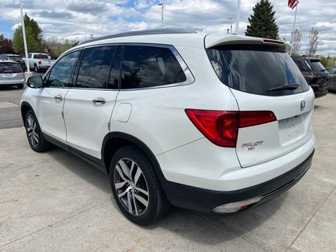 Used 2016 Honda Pilot Touring image 4