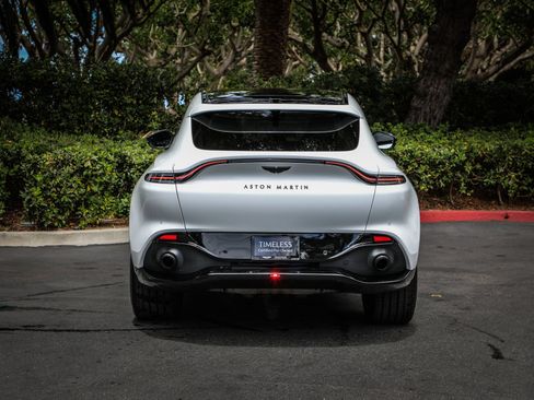 Used 2022 Aston Martin DBX AWD/4WD image 6