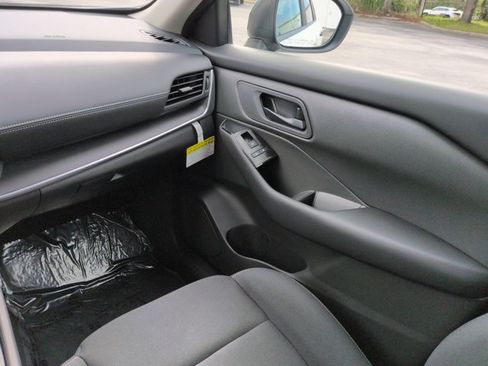 Certified 2026 Nissan Rogue S FWD image 17