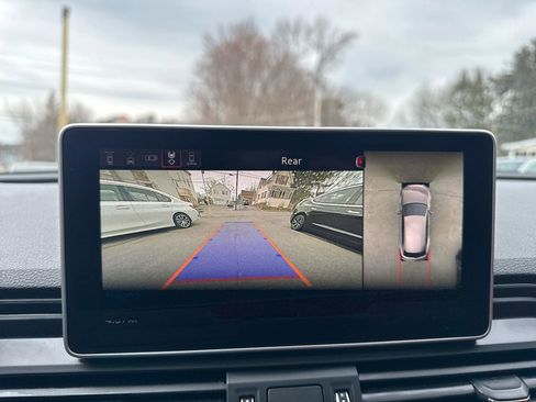 Used 2018 Audi SQ5 Prestige w/ Prestige Package image 31