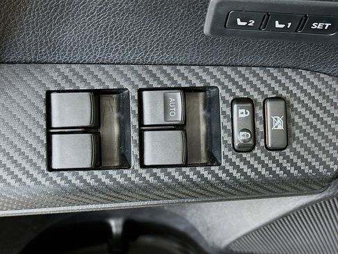 Used 2014 Toyota RAV4 Limited image 15