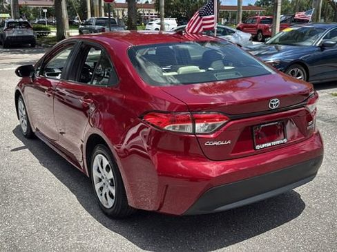 Used 2023 Toyota Corolla LE FWD image 5