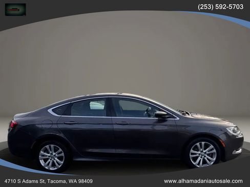 Used 2015 Chrysler 200 Limited w/ Convenience Group image 4