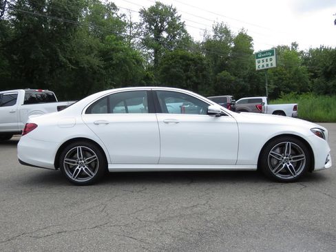 Used 2019 Mercedes-Benz E 450 4MATIC Sedan image 4