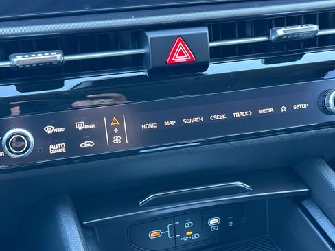 Certified 2026 Kia Sportage SX Prestige image 22