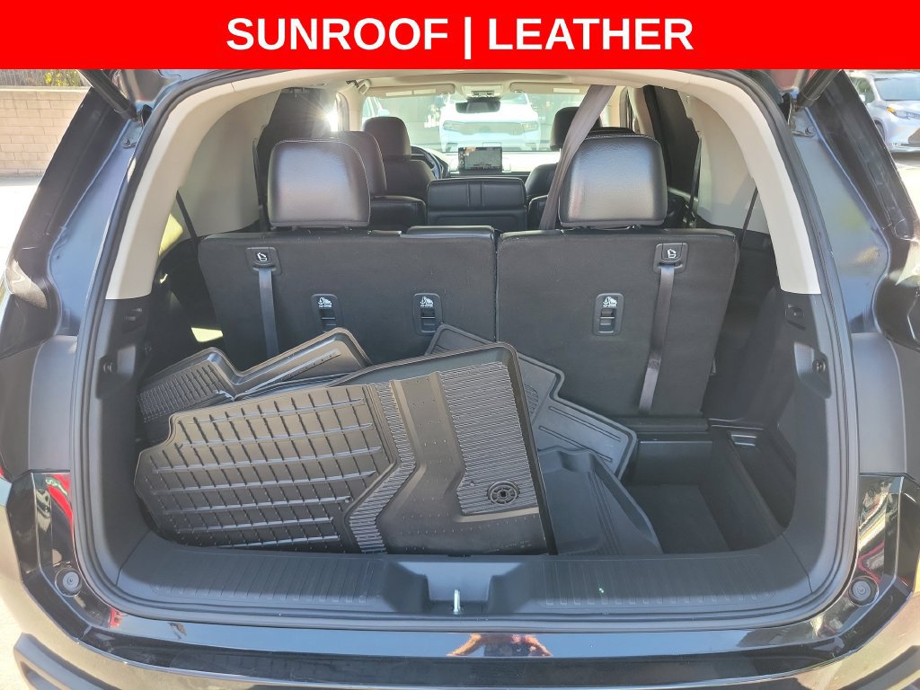 Used 2024 Honda Pilot Touring image 12