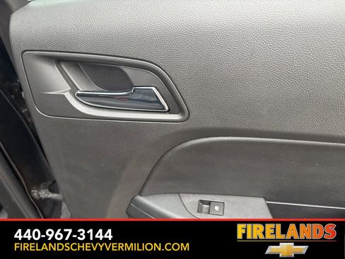 Used 2017 Chevrolet Equinox LT w/ Convenience Package image 30