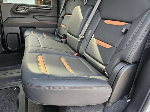 New 2026 GMC Sierra 2500 AT4 w/ AT4 Premium Plus Package AWD/4WD image 28