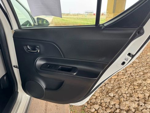 Used 2018 Toyota Prius C Four w/ Carpet Mat Package image 13