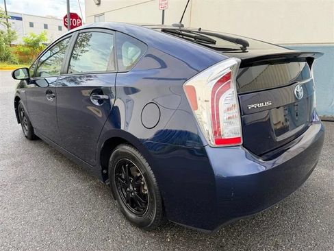 Used 2015 Toyota Prius Persona Series FWD image 11