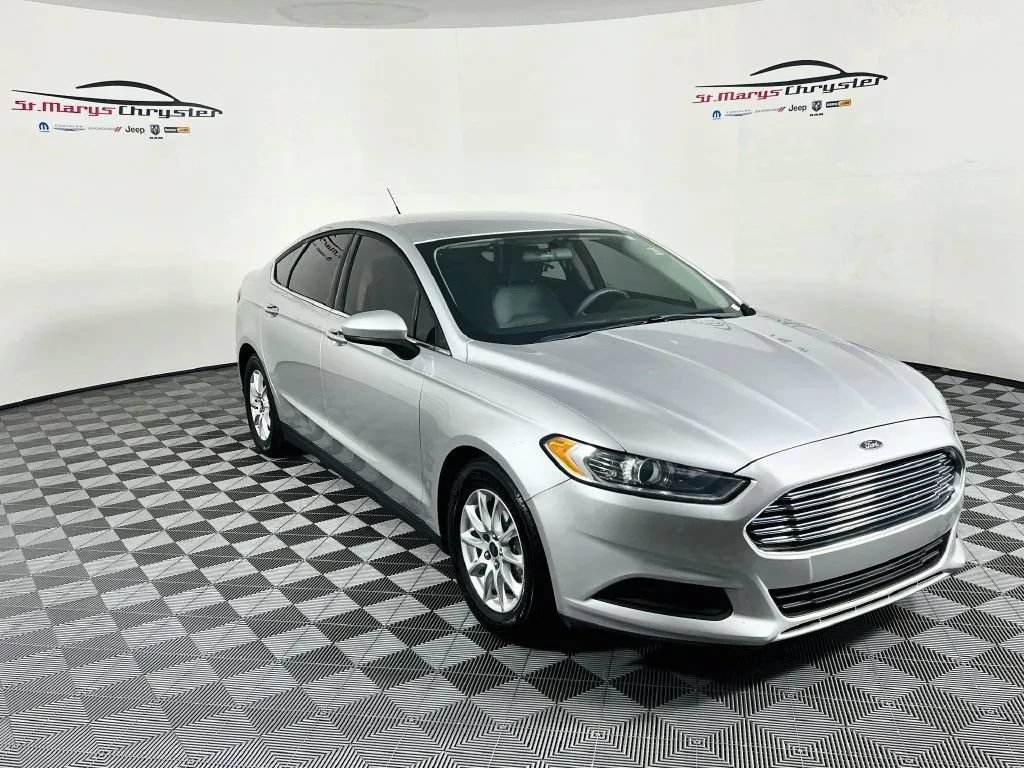 Used 2016 Ford Fusion S FWD image 1