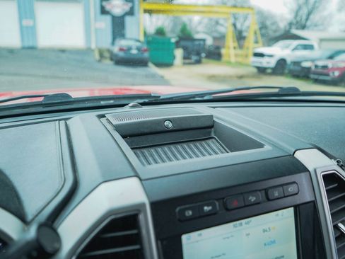 Used 2020 Ford F350 Lariat w/ Lariat Ultimate Package image 12