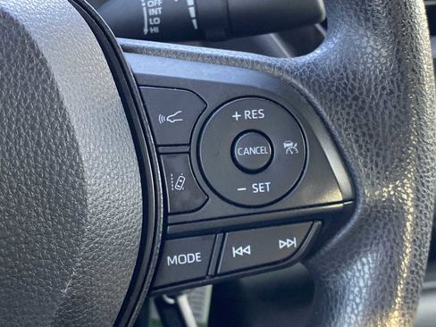 Used 2022 Toyota Corolla LE image 24