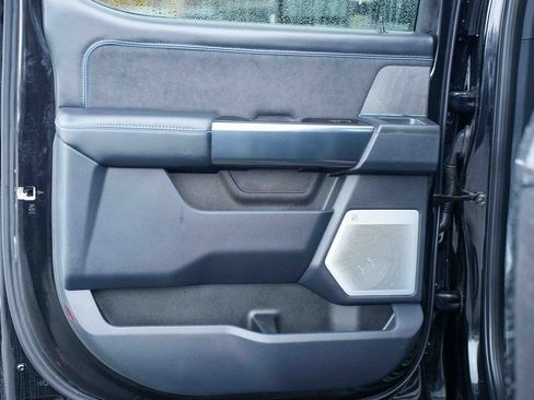 Used 2025 Ford F250 Platinum image 16