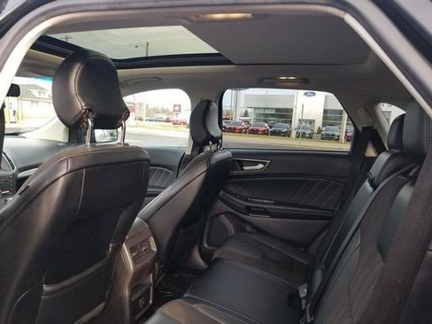 Used 2015 Ford Edge Sport image 16