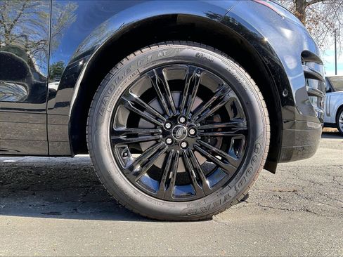 Used 2026 Land Rover Range Rover Evoque Dynamic SE image 11